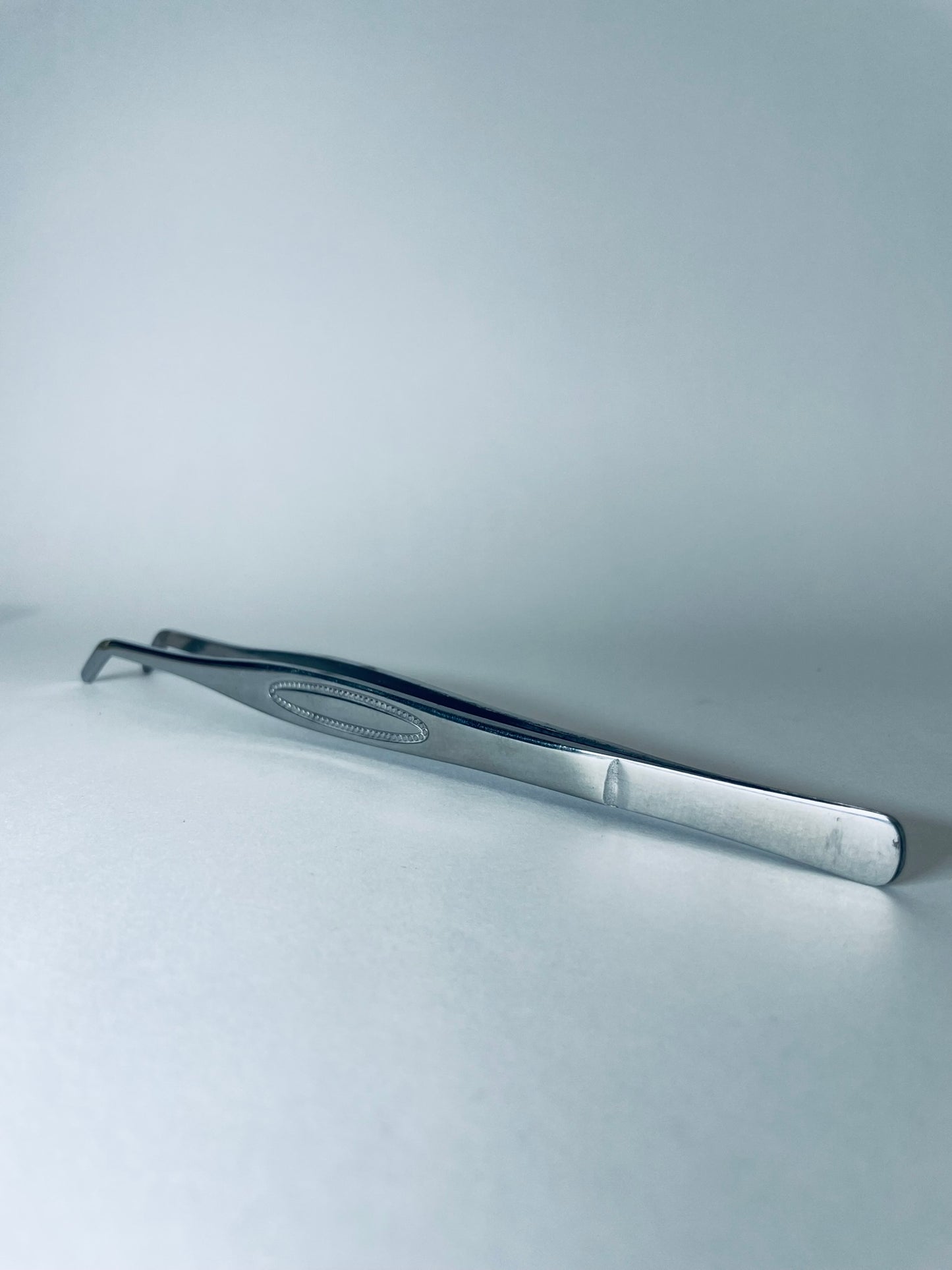 PINZA CURVA 22 CM PLATA