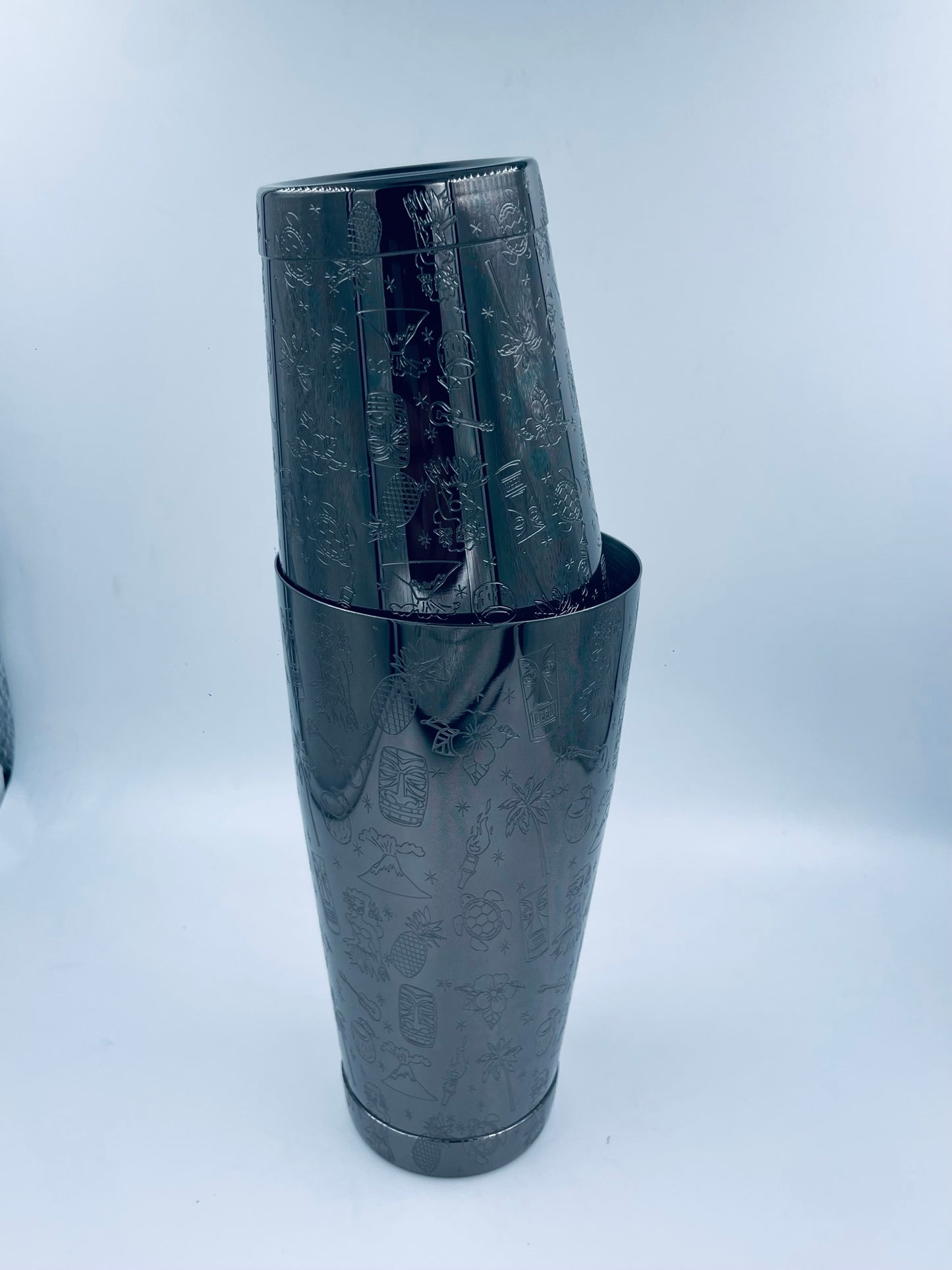 SHAKER BOSTON GRABADO TIKI NEGRO