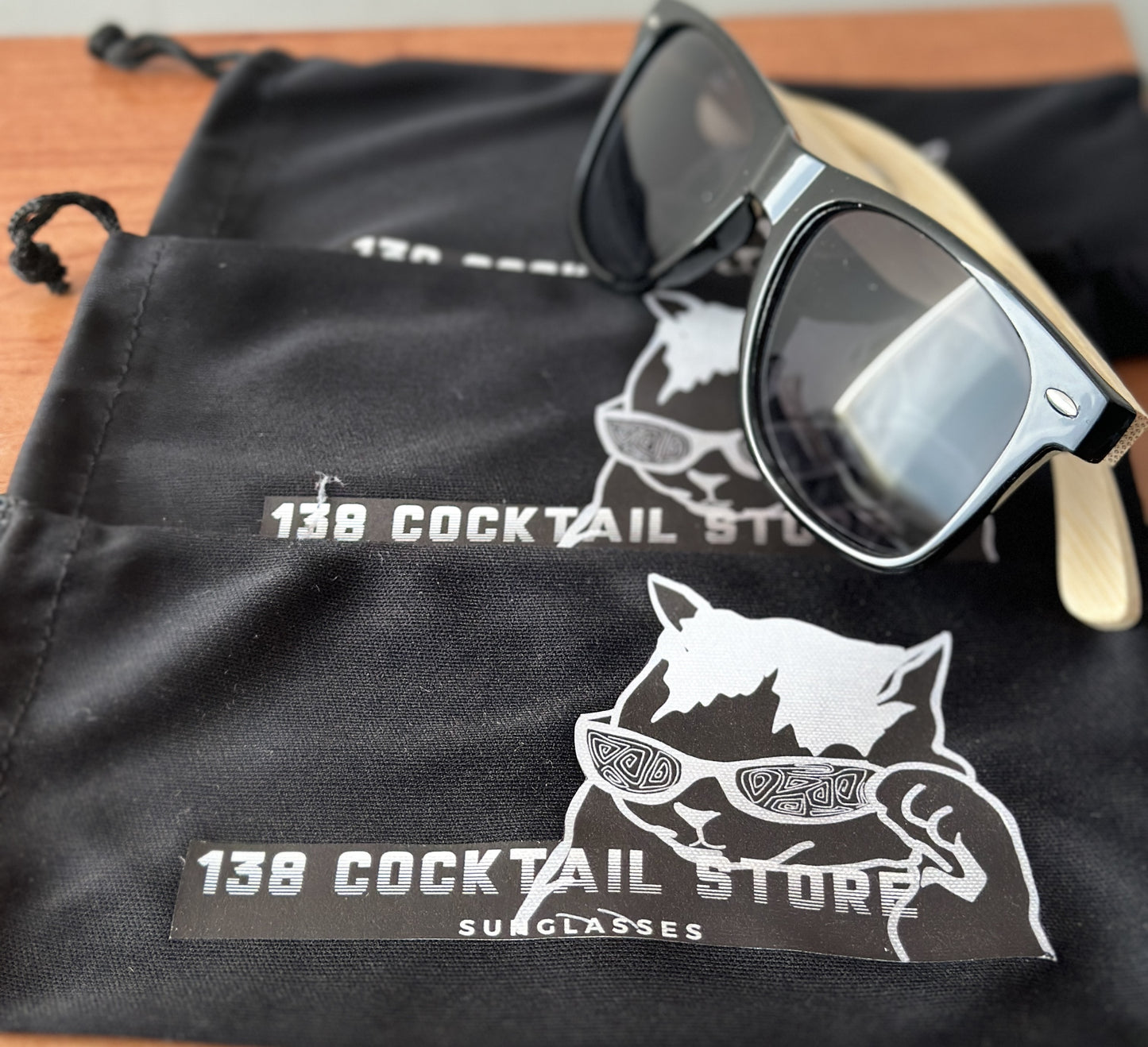 LENTES DE SOL DE BAMBÚ PERSONALIZADOS