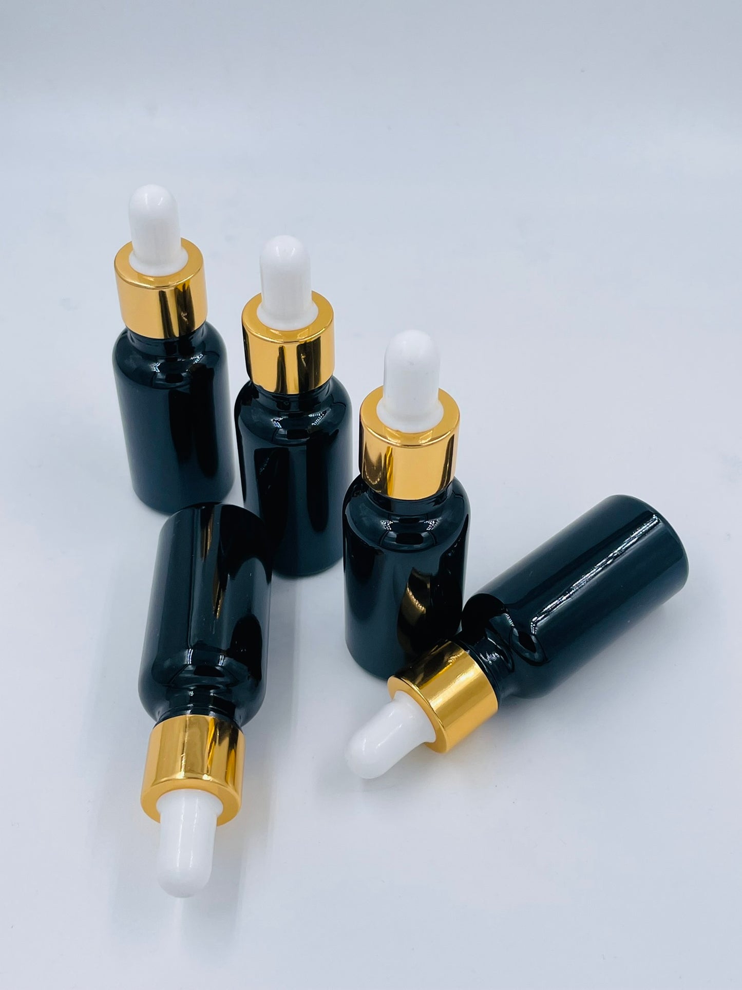 GOTERO 20 ML NEGRO-DORADO