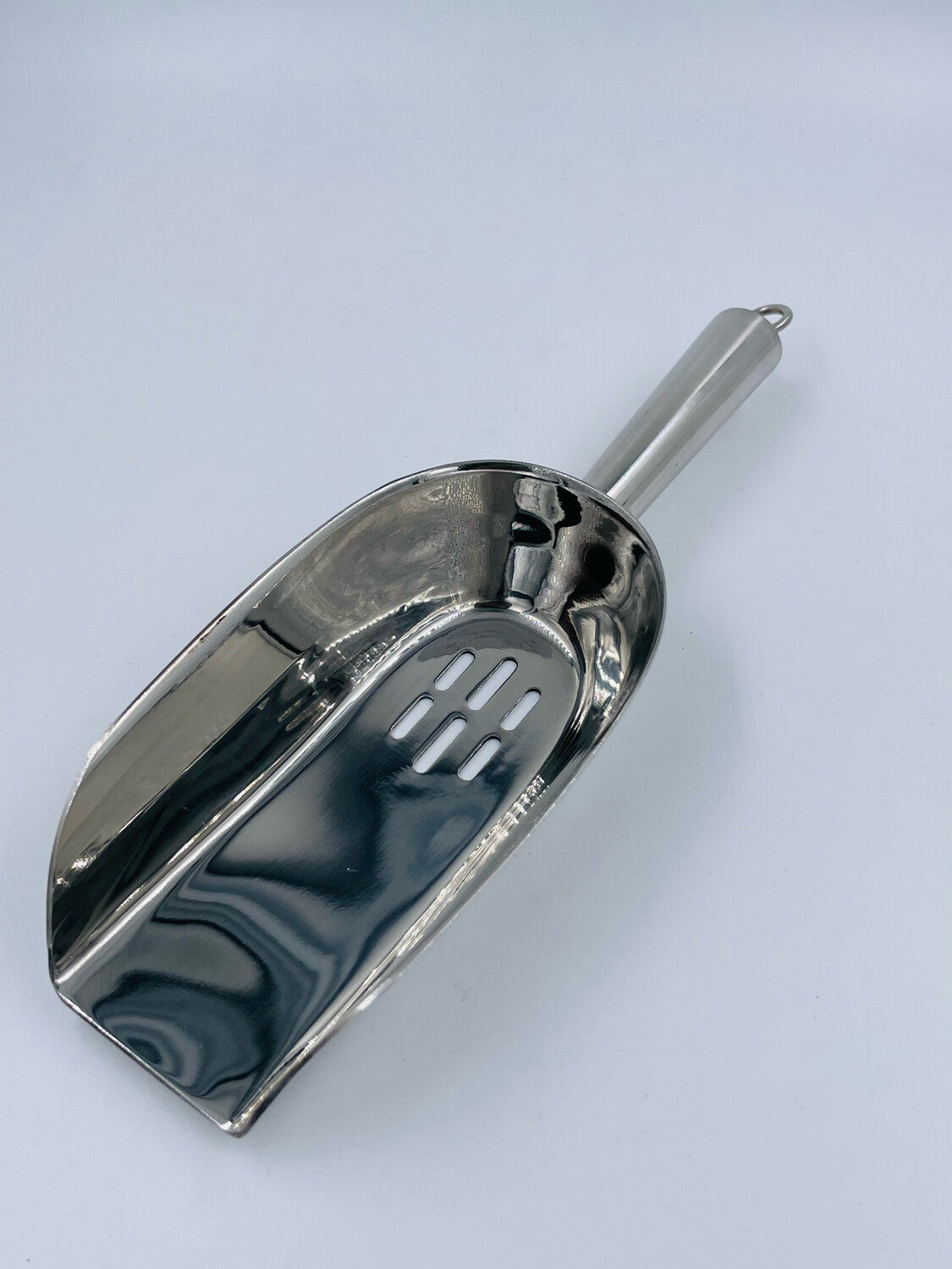 PALA PARA HIELO CON RANURA  400 GR