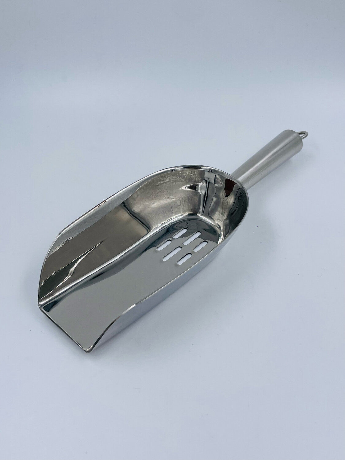 PALA PARA HIELO CON RANURA  400 GR