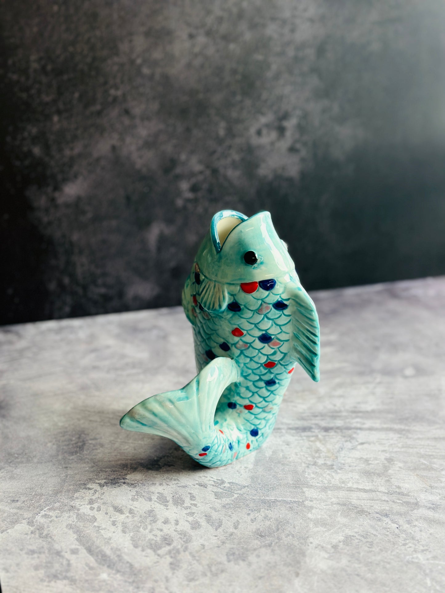 VASO TIKI iʻa ānuenue