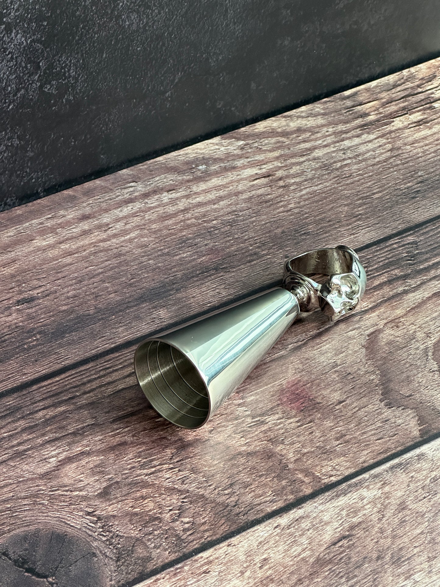 JIGGER SKULL RING