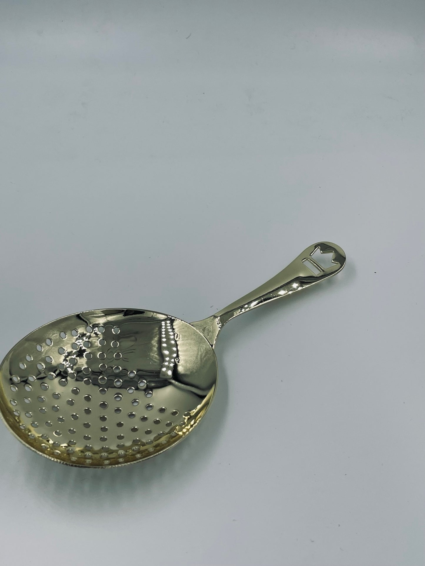 COLADOR JULEP DORADO