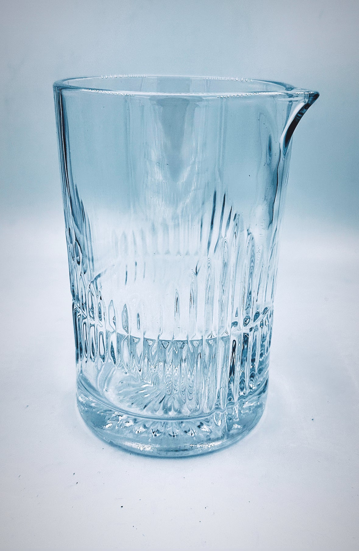 MIXING GLASS THIN LINE 25 Oz
